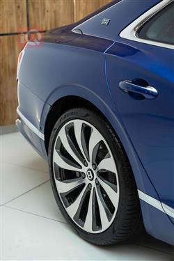 بينتلي فلاينج سبير